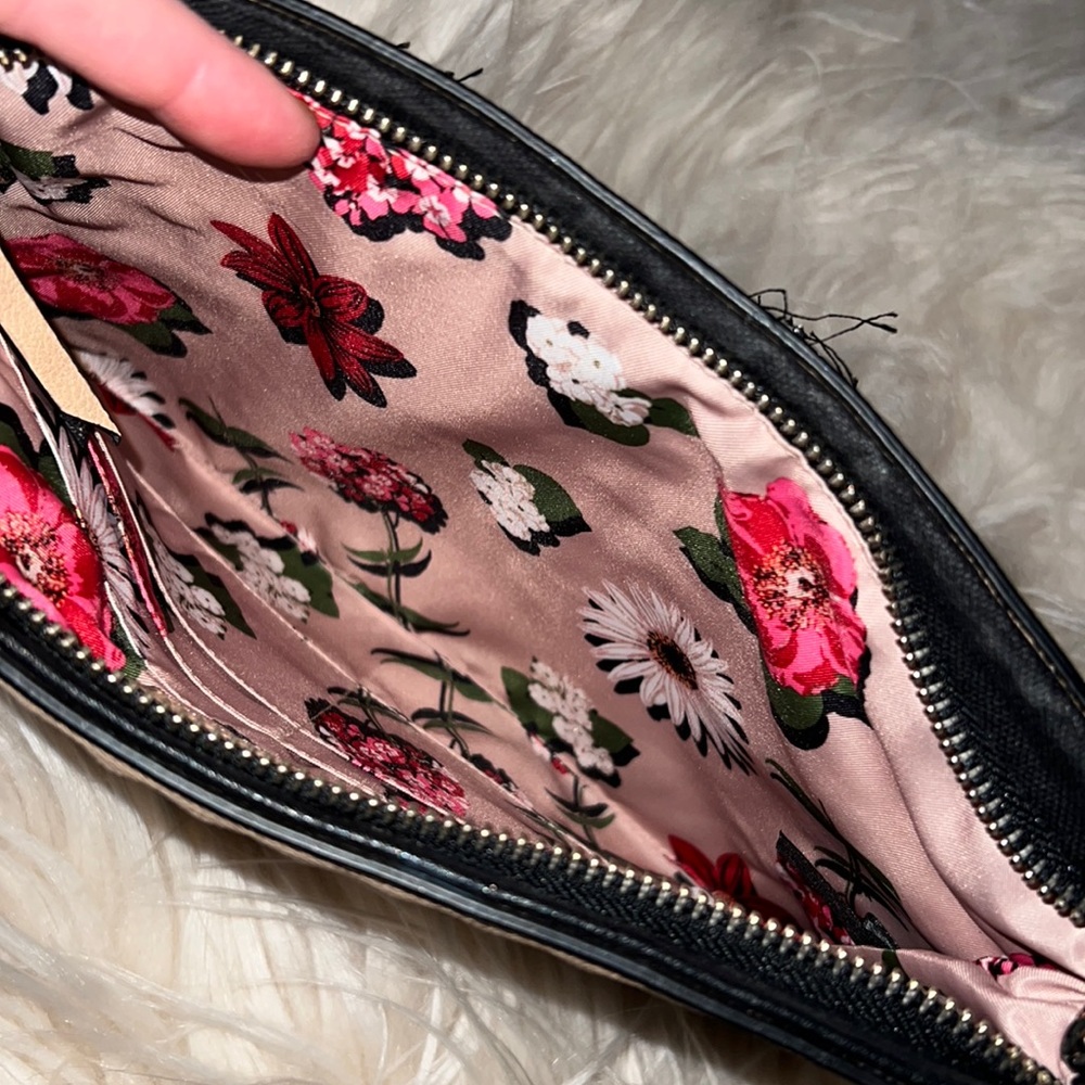 Stella & Dot Fringe Clutch - Picture 3 of 3